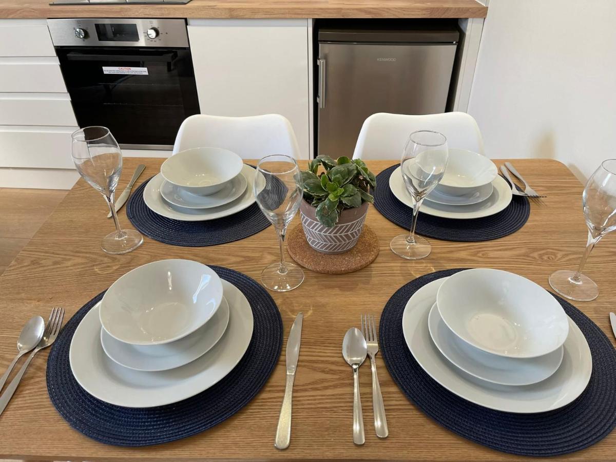 Brand New Montrouge Apartments - Perfect Location!! Portsmouth Kültér fotó