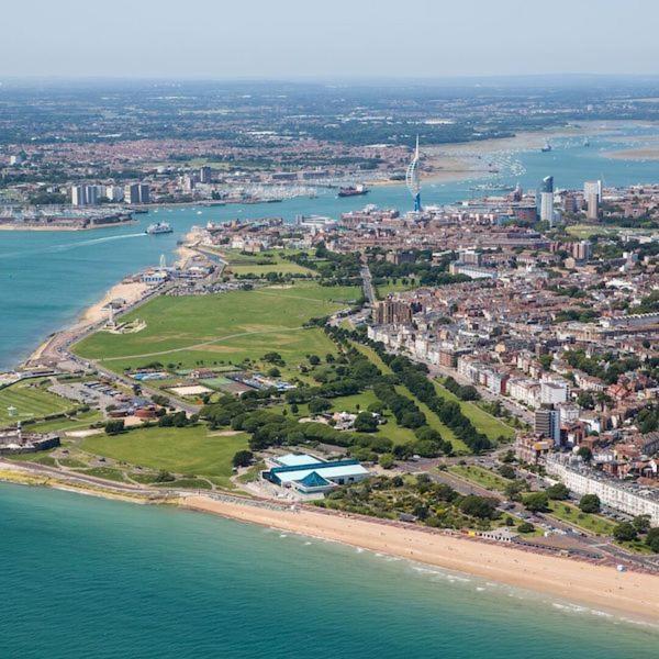 Brand New Montrouge Apartments - Perfect Location!! Portsmouth Kültér fotó